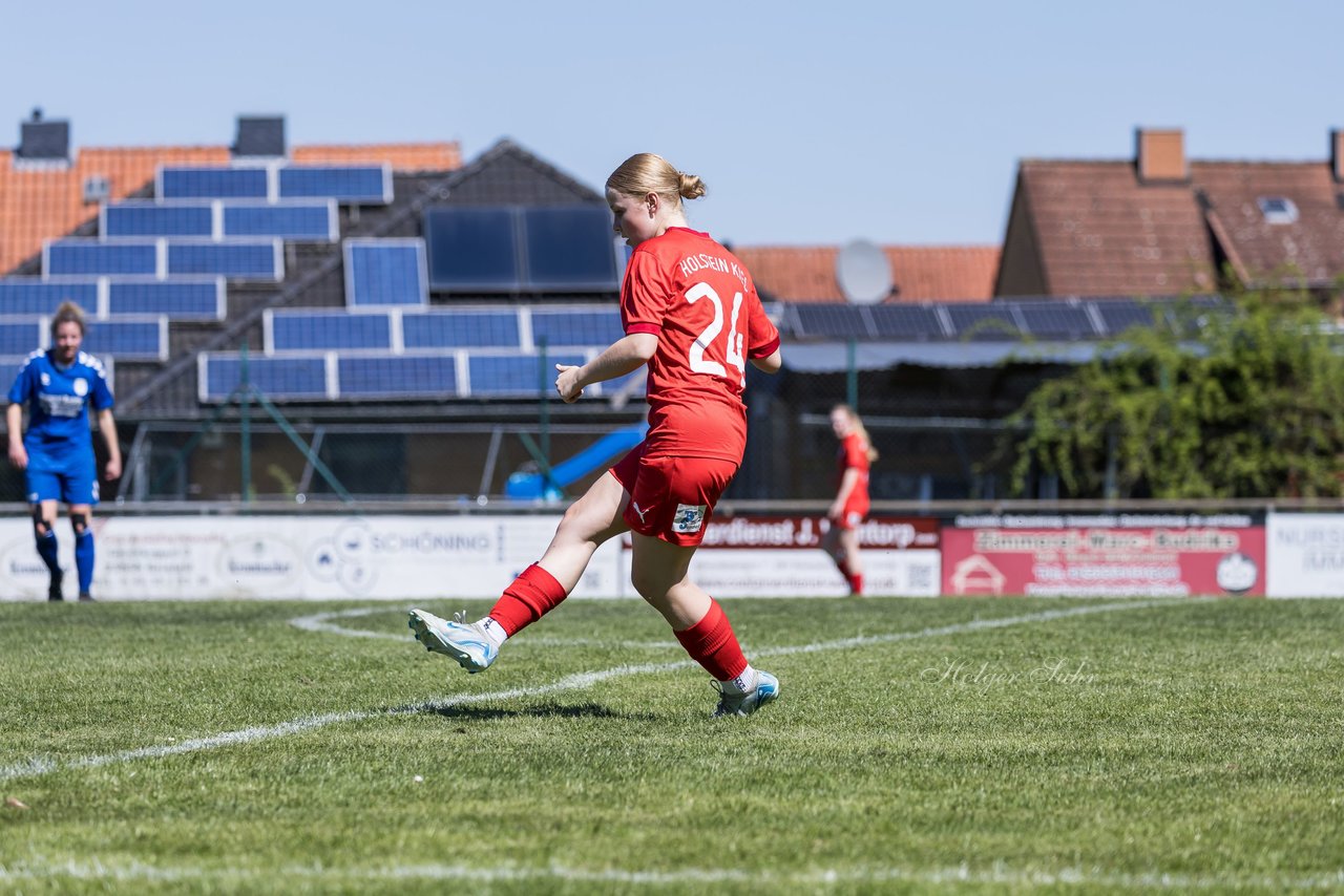 Bild 74 - F TSV Zarpen - Holstein Kiel II : Ergebnis: 2:6